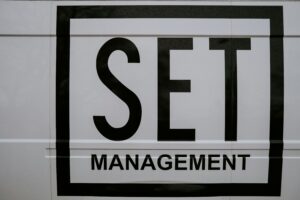 Resource Management Strategies to Stay Ahead in RTS Games